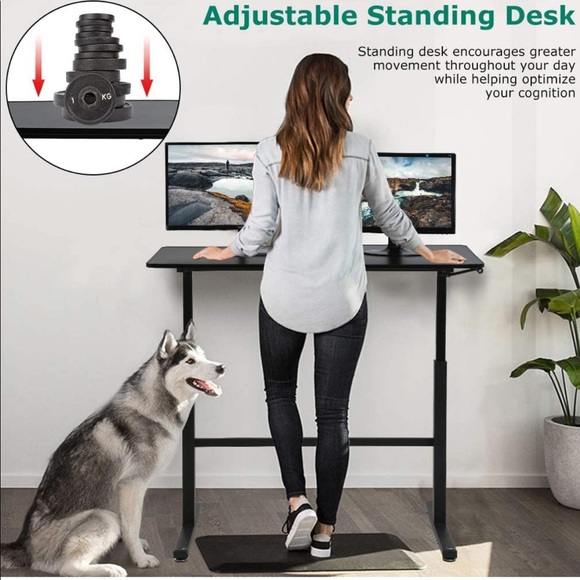 Adjustable desk